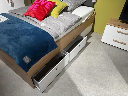 Jugendzimmer / Appartement Bett mit Nachtkonsole Boston